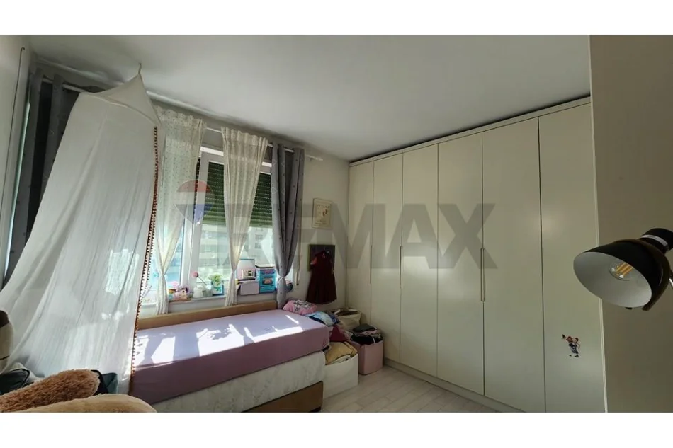 Tirane, jepet me qera apartament , 120 m² 1.200 € 