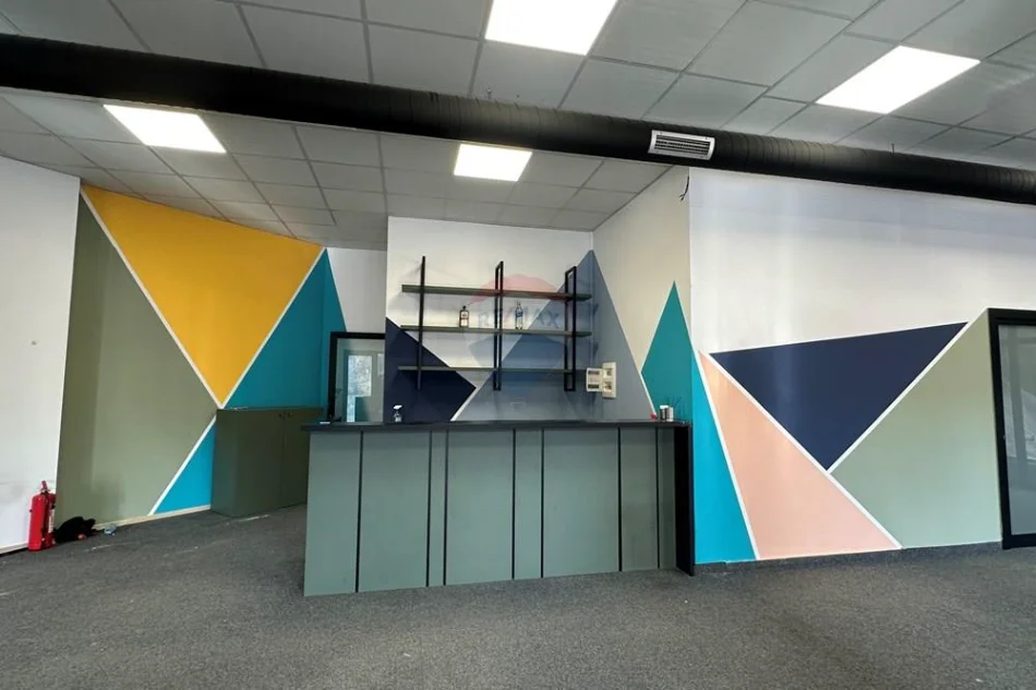 jepet me qera ambjent biznesi Kati 1, 200 m² 2.100 € (arlis)