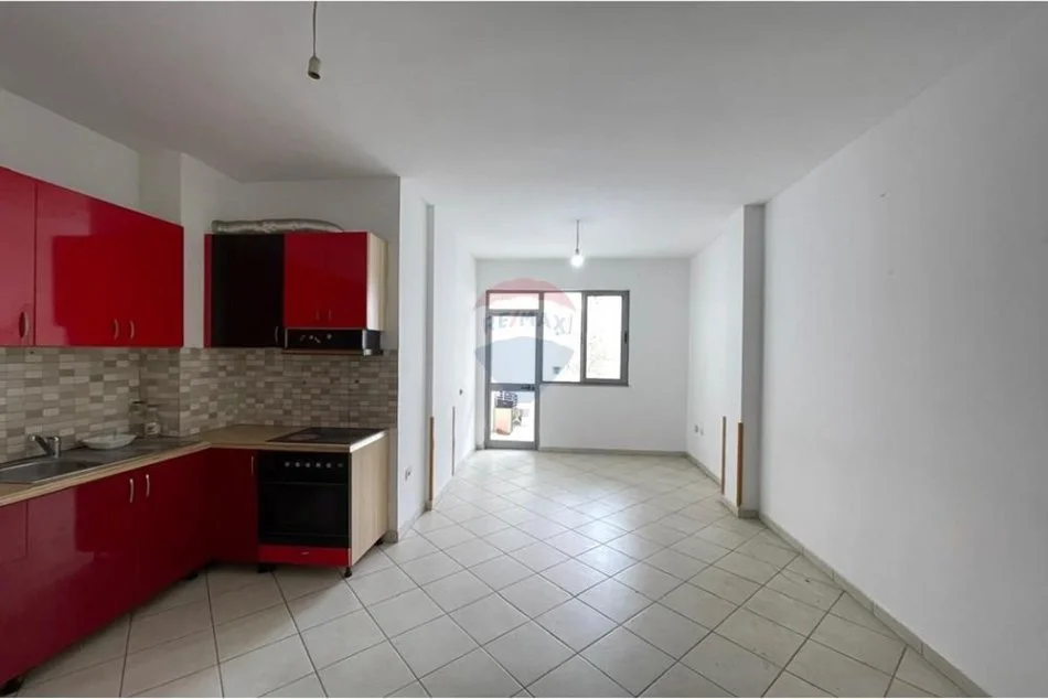 Tirane, shitet apartament 2+1 , 85 m² 130.000 € (Yzberisht)