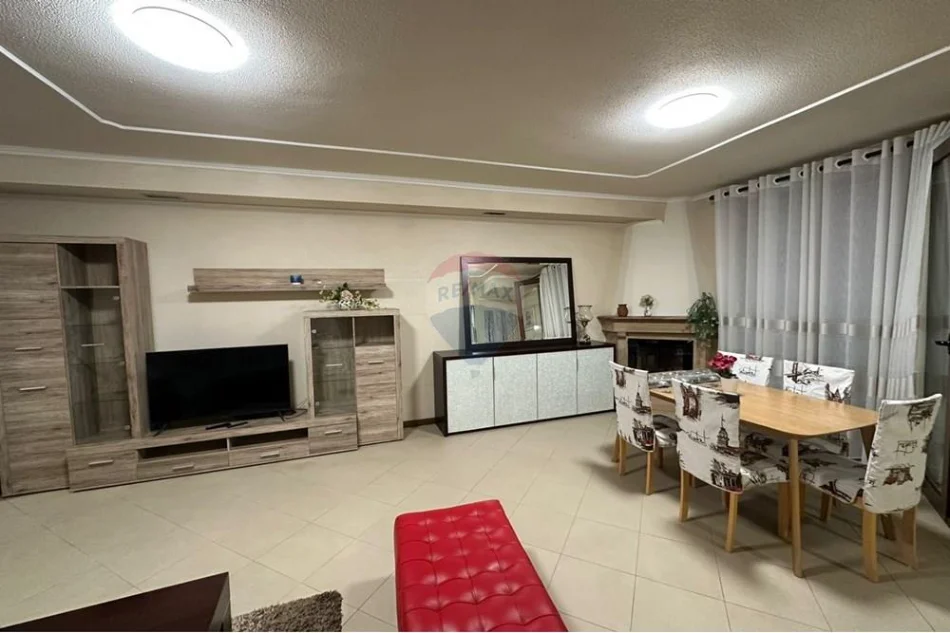 Tirane, jepet me qera apartament Kati 11, 147 m² 1.070 € (Ish Ekspozita)