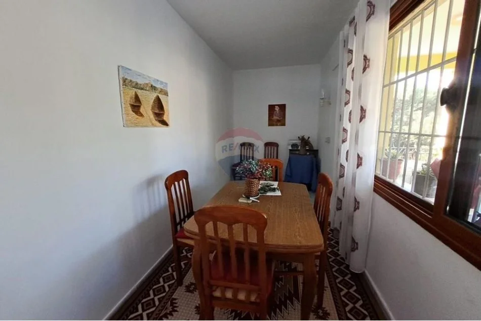 Vlore, shitet shtepi 4+1 Kati 0, 120 m² 140.000 € (Lagjja Karabash, Vlorë)