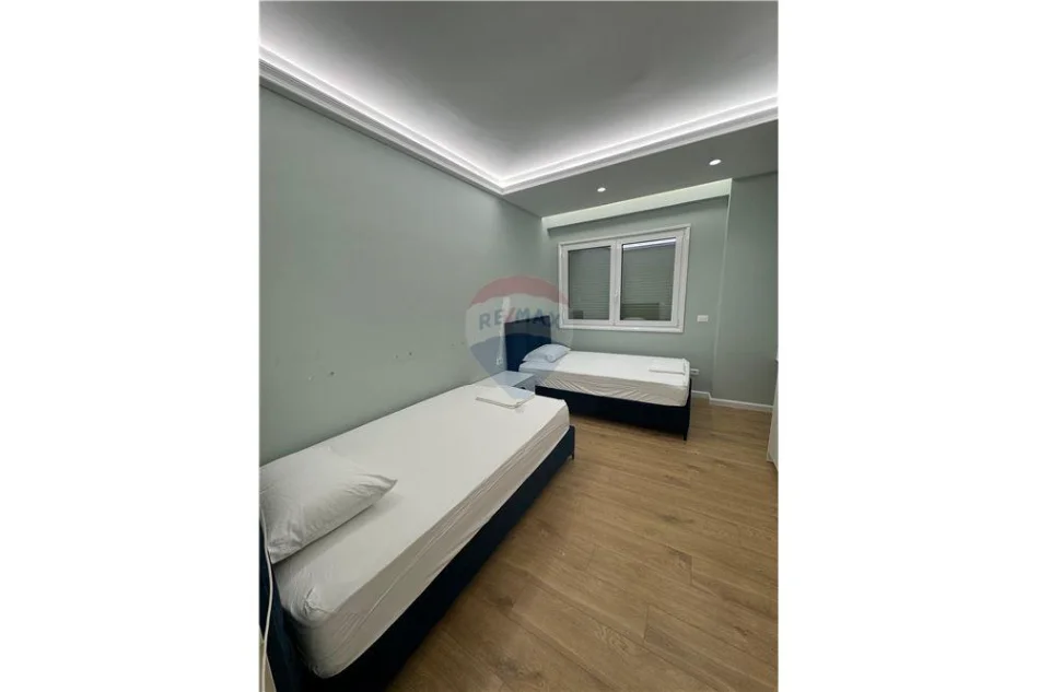 Vlore - Lungomare, shitet apartament 2+1 Kati 8, 121 m² 310.000 € (Rruga Pelivan Leskaj, Vlorë)
