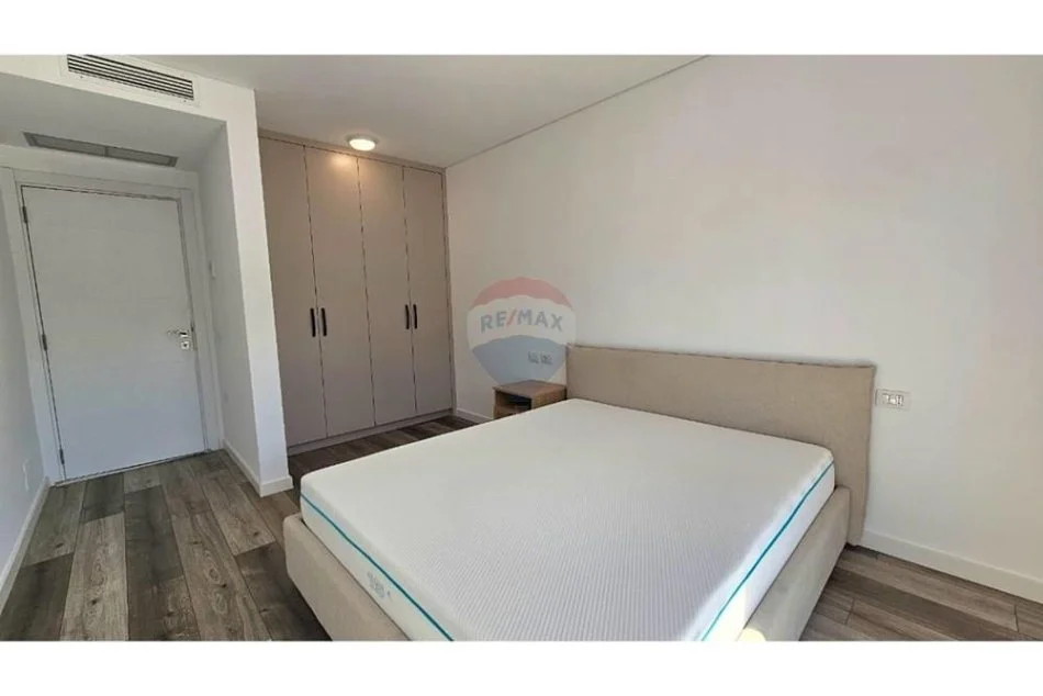 Tirane, jepet me qera Vile 3+1 , 198 m² 2.300 € (TEG, Tiranë)