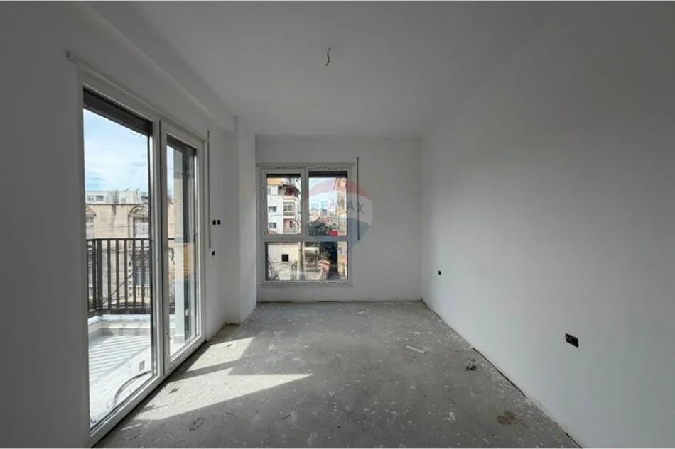 Tirane, shitet apartament , 86 m² 160.000 € 