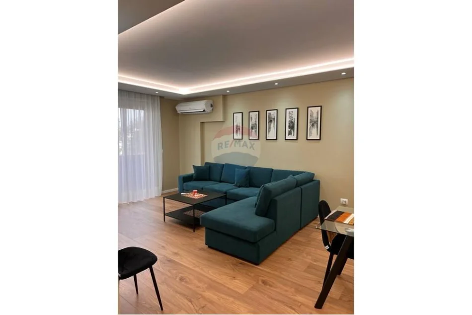 Tirane, jepet me qera apartament , 80 m² 1.300 € 