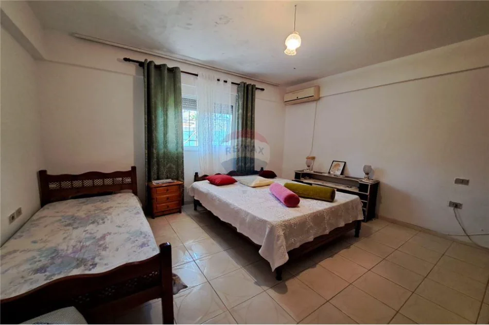Vlore, shitet shtepi 3+1+Ballkon Kati 0, 456 m² 165.000 € (Ish Fusha Aviacionit Vlorë)