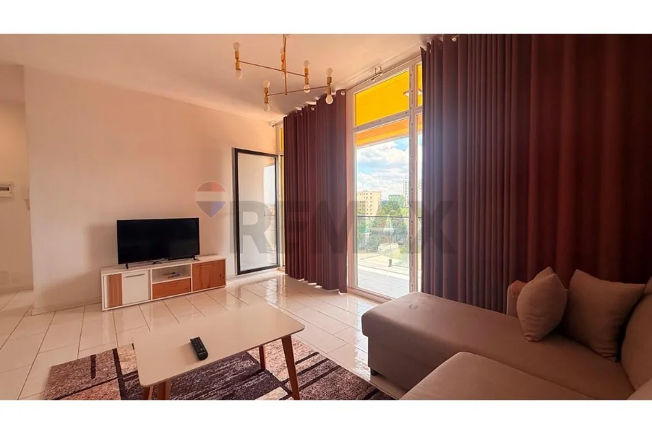 Tirane, jepet me qera apartament 2+1+Ballkon , 500 € (bulevardi i ri)