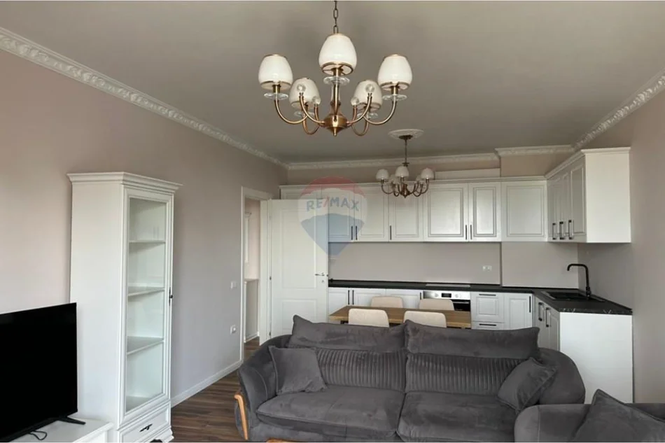 Tirane, shitet apartament , 124 m² 300.000 € 