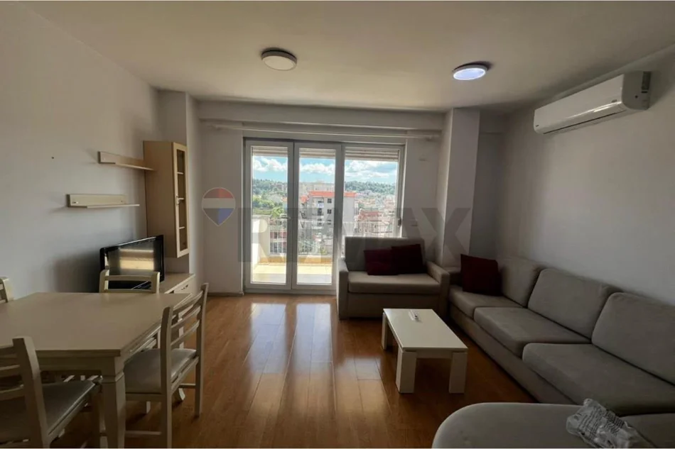 Tirane, jepet me qera apartament 2+1 , 87 m² 600 € (Qytet Studenti)