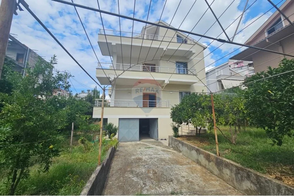 Tirane, shitet Vile , 6.000 m² 390.000 € 