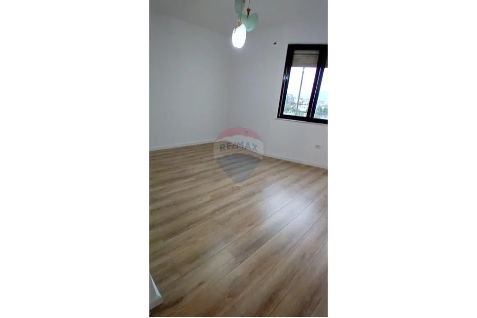Tirane, shitet apartament , 81 m² 165.000 € (Ish Fusha e Aviacionit)