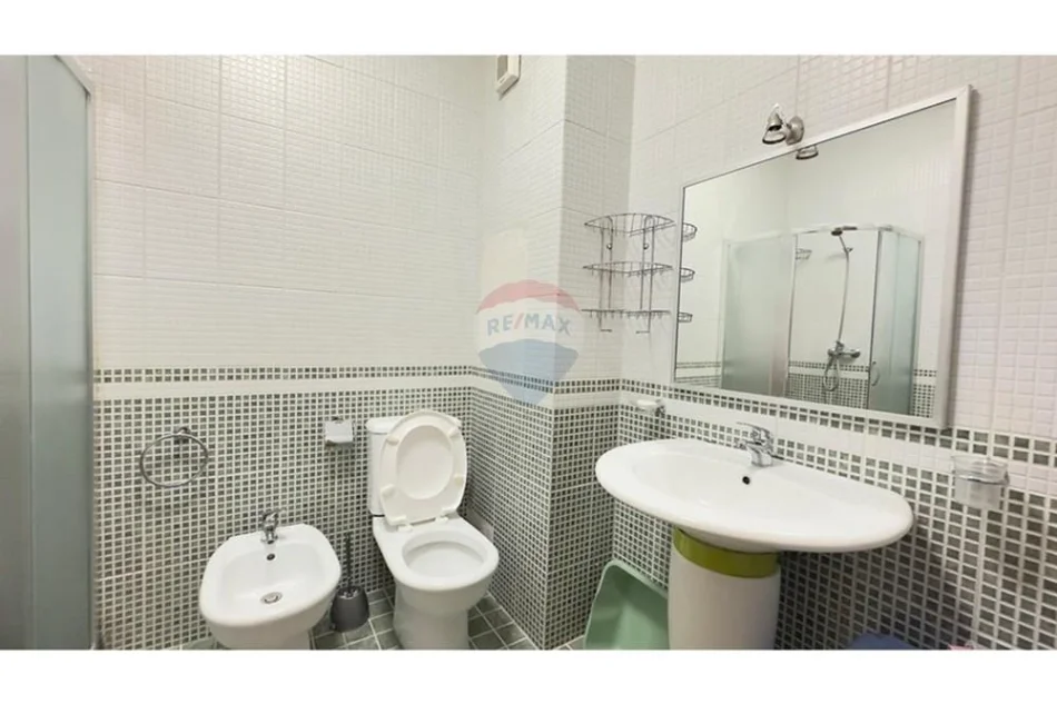 Tirane, jepet me qera apartament , 78 m² 785 € 