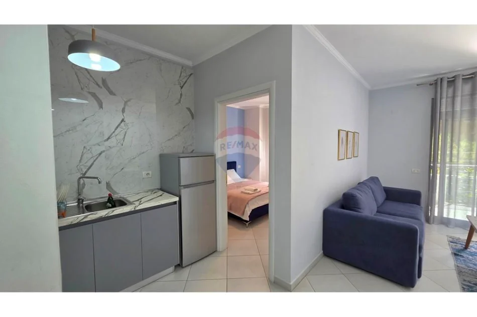 Vlore - Lungomare, shitet apartament 1+1+Ballkon Kati 2, 60 m² 130.000 € (Rruga Dhimitër Konomi, Vlore)
