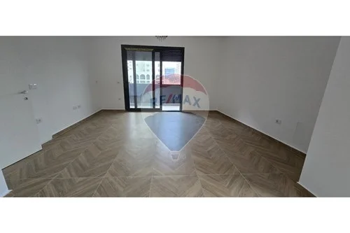 Shqiperi, shitet apartament 2+1 , 134 m² 250.000 € 