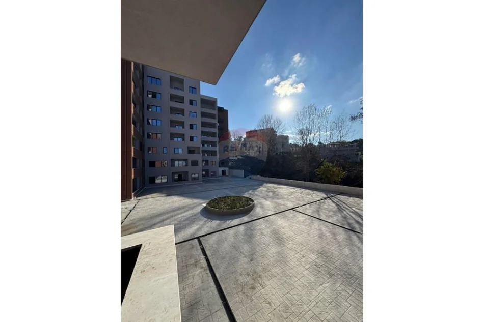 Tirane, shitet apartament , 87 m² 168.750 € 