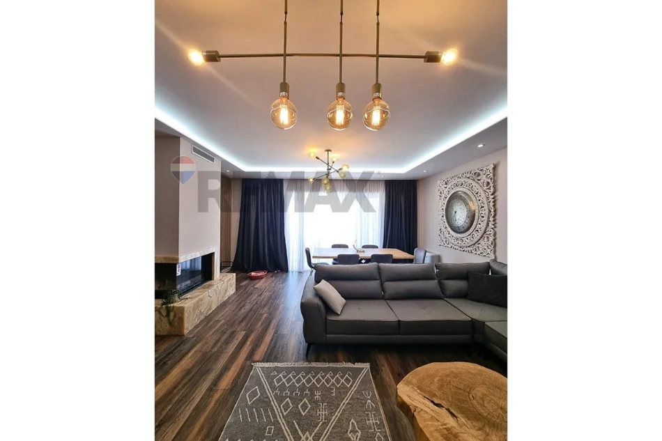 Tirane, jepet me qera Vile 4 Katshe , 3.000 € (Farke)