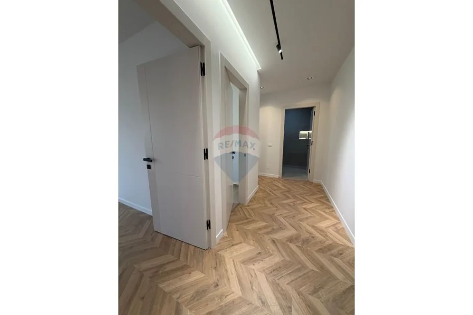 Tirane, shitet , 104 m² 155.000 € (Shkoze)