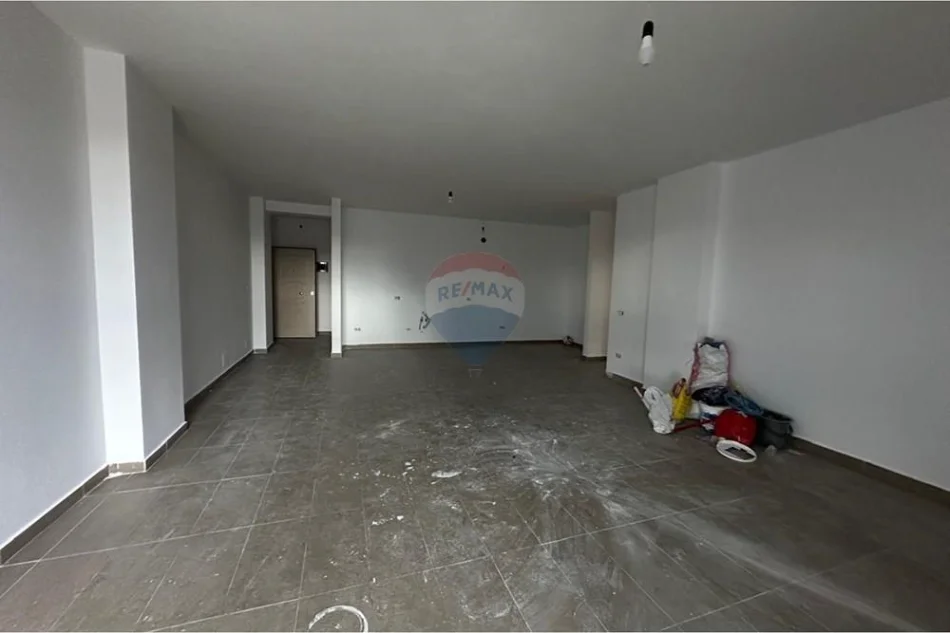 Tirane, shitet apartament , 129 m² 204.000 € 