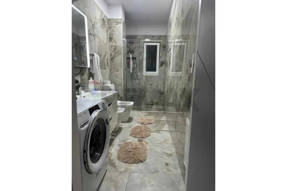 Tirane, shitet apartament , 114 m² 210.000 € 
