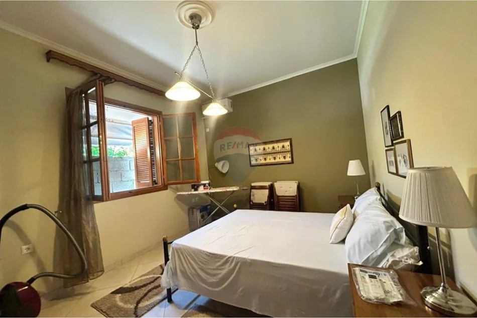 Vlore, jepet me qera shtepi 1+1 Kati 1, 64 m² 350 € (Rruga Pelivan Leskaj, Vlorë)