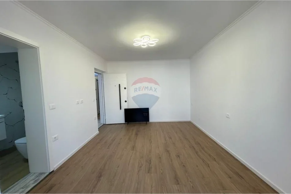 Tirane, shitet apartament , 30 m² 98.000 € 