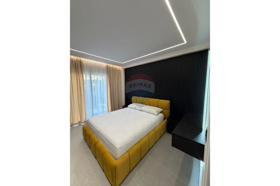 Vlore - Lungomare, jepet me qera apartament 1+1 Kati 4, 67 m² 700 € (Rruga Dhimitër Konomi, Ujë i Ftohtë, Vlorë)