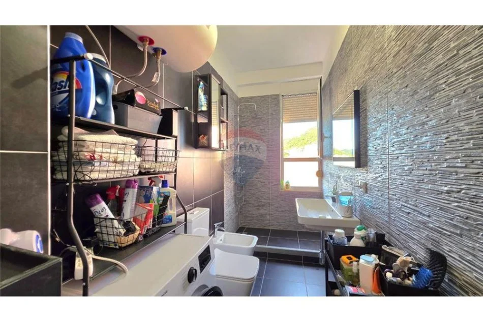 Vlore - Lungomare, shitet 2+1 , 117 m² 230.000 € (Rruga Dhimitër Konomi, Vlorë)