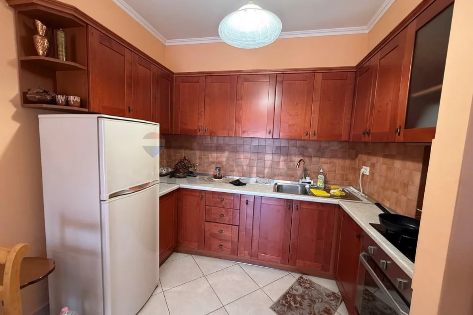 Tirane, shitet apartament 1+1 Kati 6, 66 m² 215.000 € (myslym shyri)