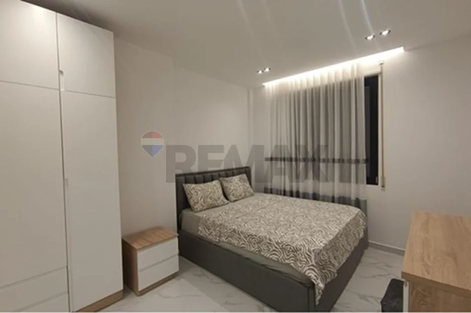 Tirane, jepet me qera apartament , 101 m² 850 € 