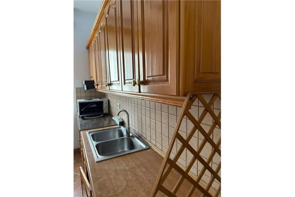 Vlore, jepet me qera apartament 2+1 Kati 0, 80 m² 350 € (Prane Kishes Ortodokse - Rruga Fiqirete Musta, Vlorë)