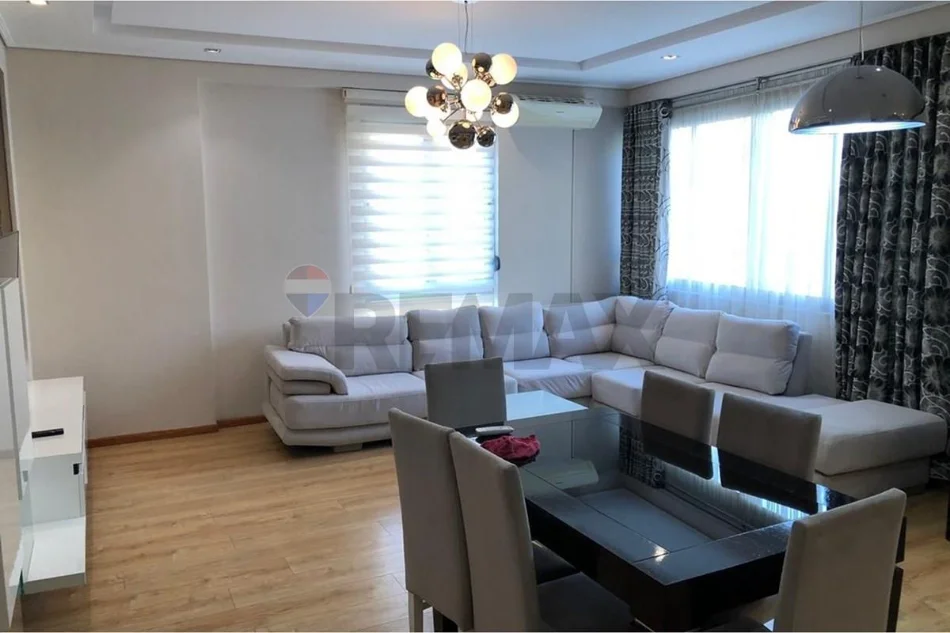 Tirane, jepet me qera apartament 3+1+Ballkon , 96 m² 800 € (Kodra e Diellit)