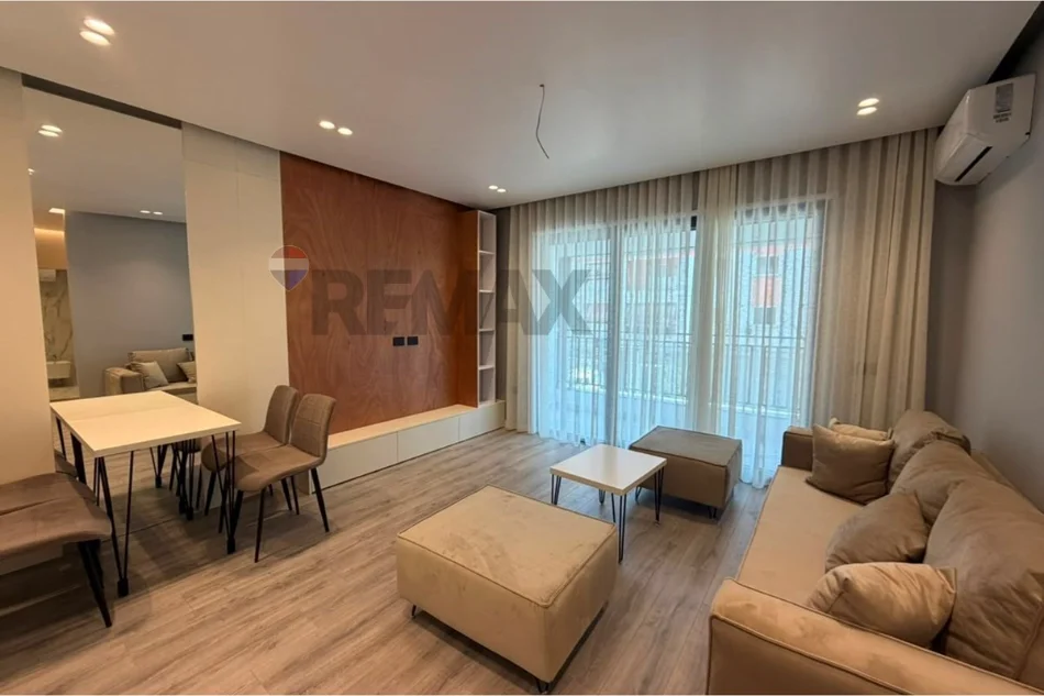 Tirane, jepet me qera apartament 1+1+Ballkon Kati 1, 70 m² 60.000 € (Bulevardi i Ri)