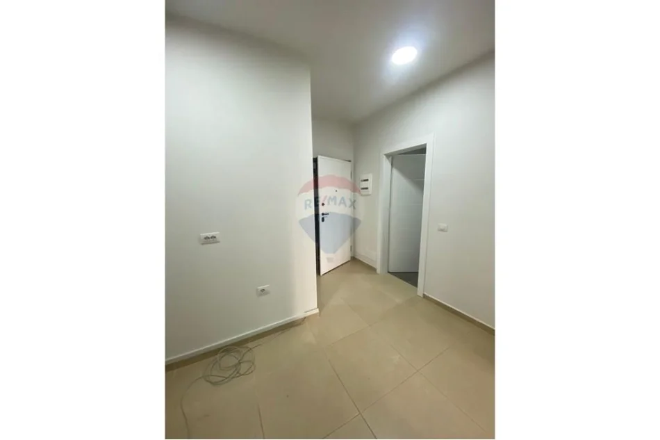 Tirane, jepet me qera apartament , 92 m² 1.060 € 