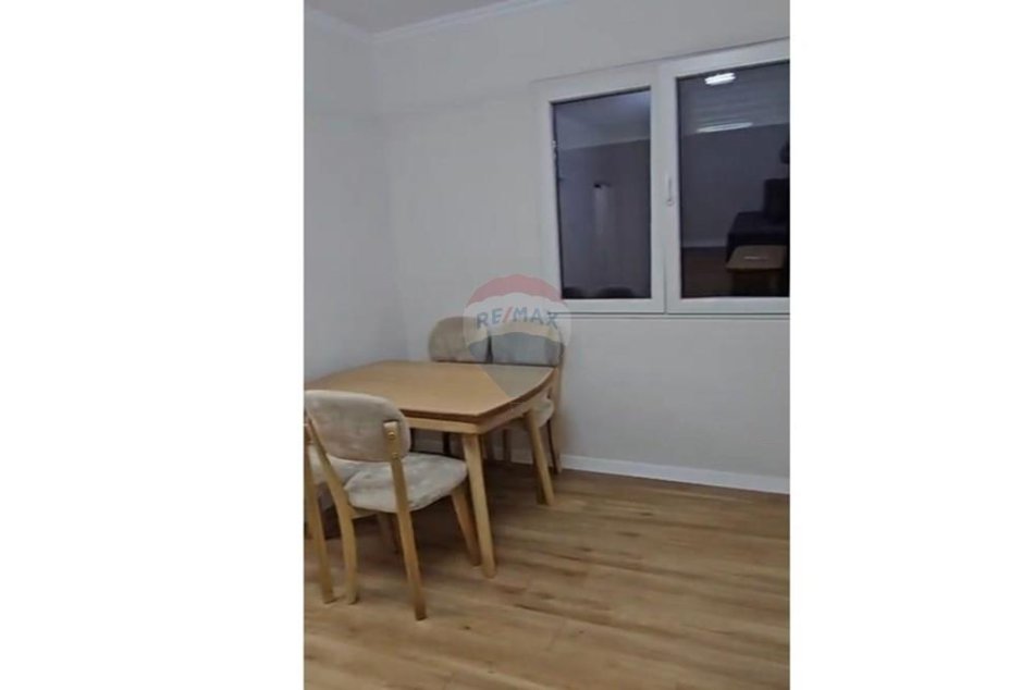 Tirane, shitet apartament 1+1 , 53 m² 116.000 € (Shkolla e Bashkuar, Tiranë)