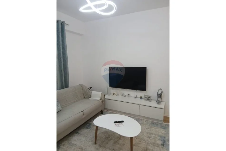 Tirane, jepet me qera apartament 2+1 , 95 m² 650 € (RRUGA SIRI KODRA)