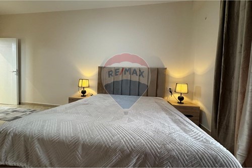 Jepet me qera apartament 2+1+Ballkon , 550 € (Fresku, Kompleks i Ri)