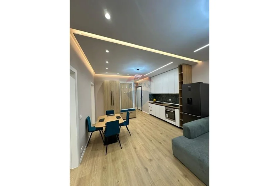 Tirane, jepet me qera apartament 2+1 , 104 m² 1.800 € (Mine Peza, ne pallat te ri.)