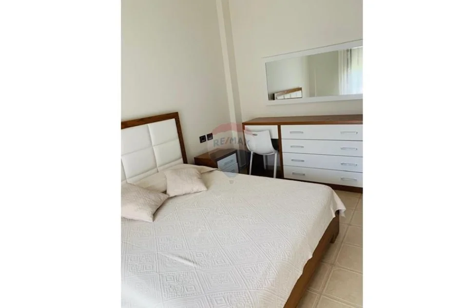 Tirane, jepet me qera apartament 1+1+Ballkon , 60 m² 620 € (Kopshti Zoologjik)