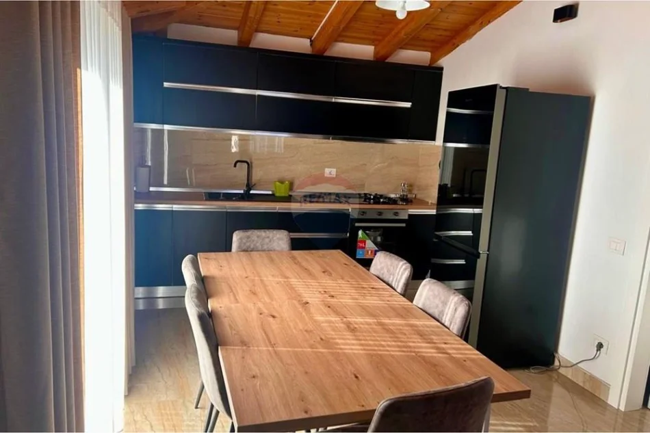 Tirane, jepet me qera Vile , 75 m² 501 € 