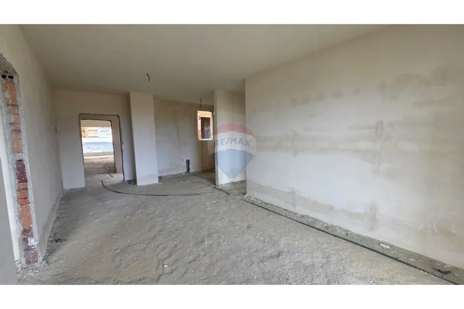 Radhime - Orikum, shitet apartament 2+1 Kati 4, 96 m² (Orikum, Vlore)