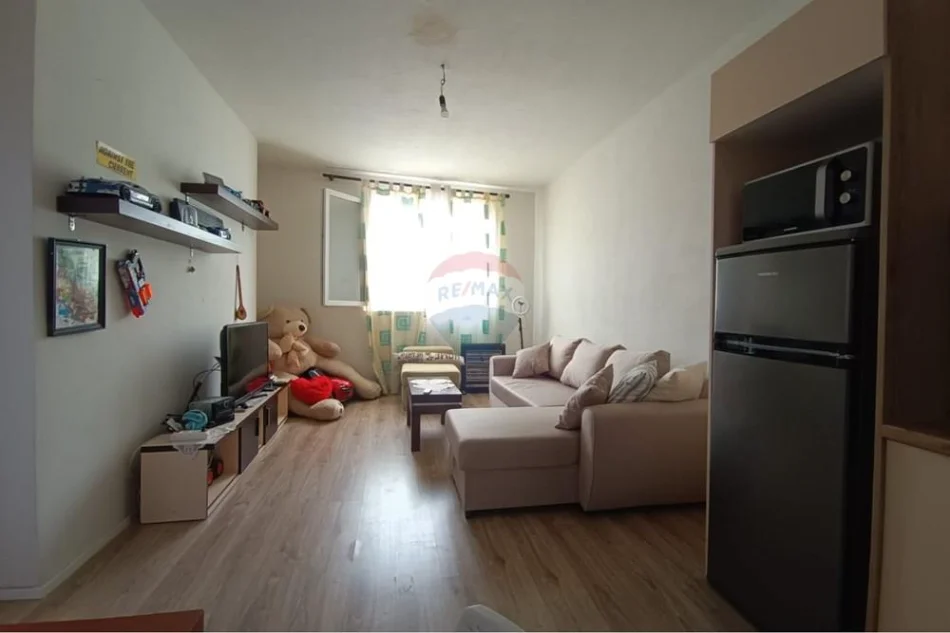 Tirane, jepet me qera apartament 1+1+Ballkon Kati 10, 65 m² 450 € (Spitali Amerikan 3)