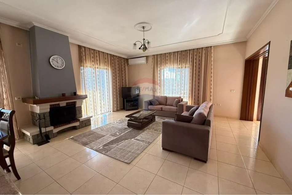 Tirane, jepet me qera Vile 3+1+Ballkon Kati 0, 900 € (terminali)
