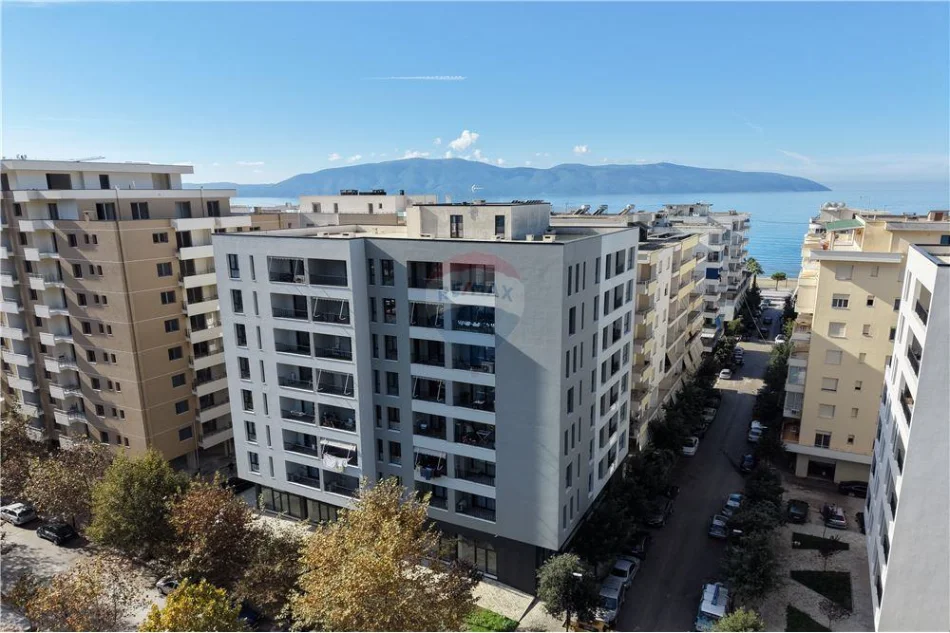 Vlore - Lungomare, shitet apartament 2+1 Kati 7, 102 m² 296.000 € (Rruga Murat Terbaci, Vlore)
