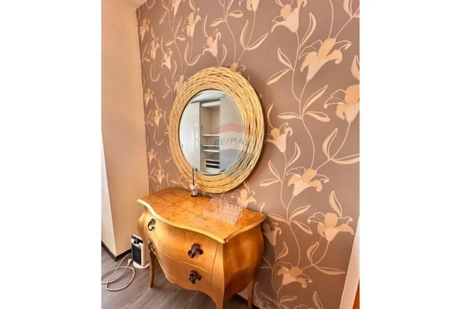 Tirane, jepet me qera apartament , 97 m² 950 € 