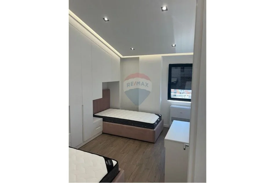 Tirane, jepet me qera apartament 2+1 , 80 m² 580 € (Rruga e Thesarit, Tiranë)