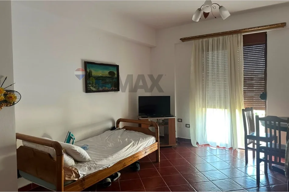 Radhime - Orikum, shitet apartament 1+1+Ballkon Kati 6, 110 m² 110.000 € (Orikum, Vlore)