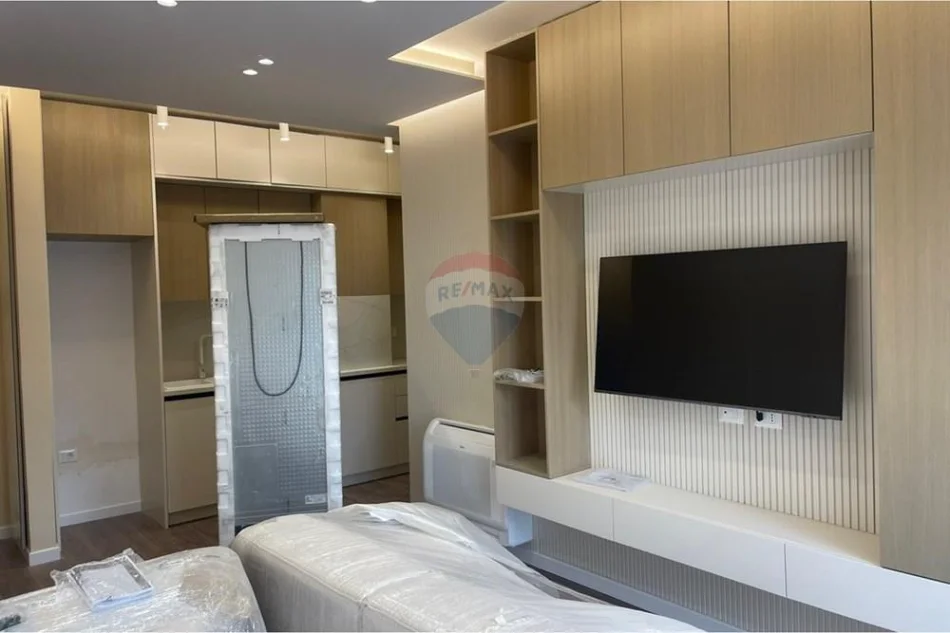 Tirane, jepet me qera apartament 1+1+Ballkon , 70 m² 600 € (Rezidenca Aura)