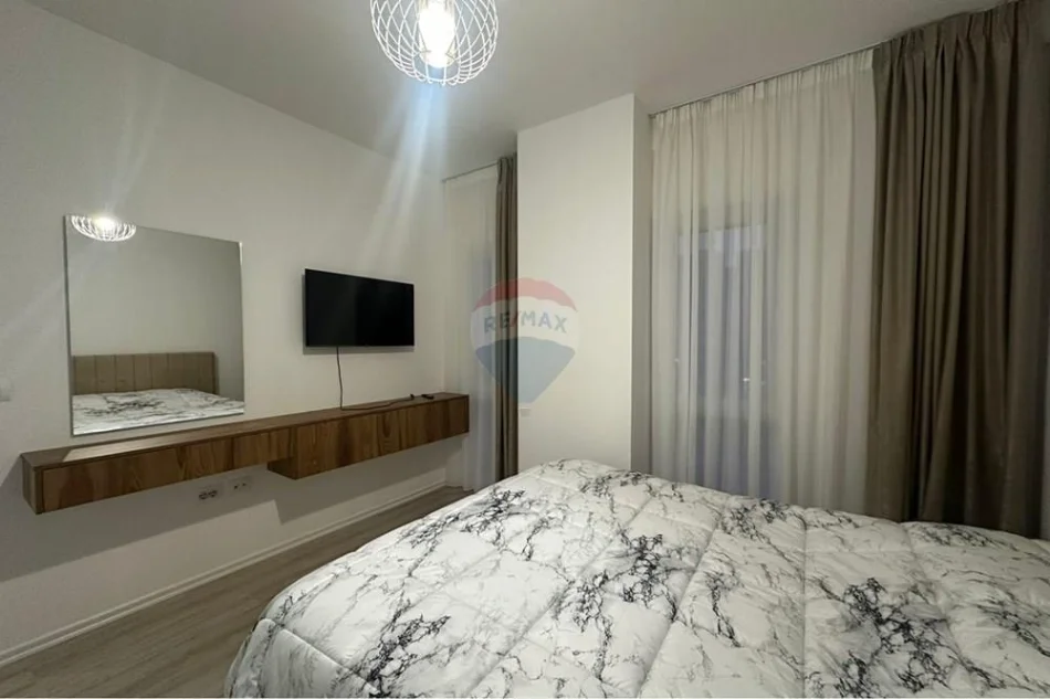 Tirane, jepet me qera apartament , 74 m² 900 € 