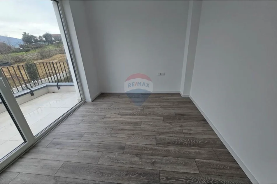 Tirane, jepet me qera Vile , 281 m² 4.500 € 