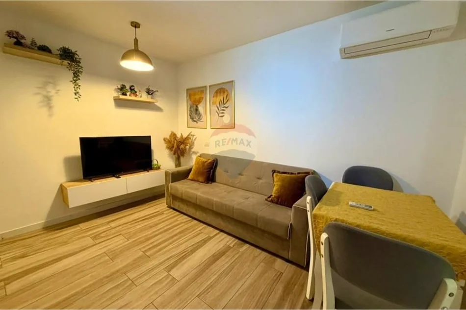 Tirane, jepet me qera apartament , 70 m² 837 € 